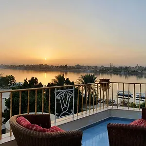 تحقق من التوفر