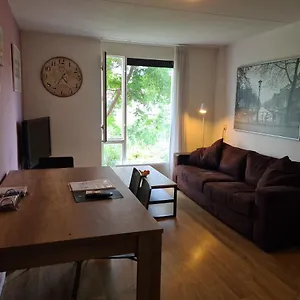 Alloggio in famiglia Johan's B&b, Dakterras & Goedkoop Parkeren - Sinds 2014