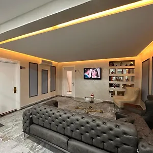 تحقق من التوفر