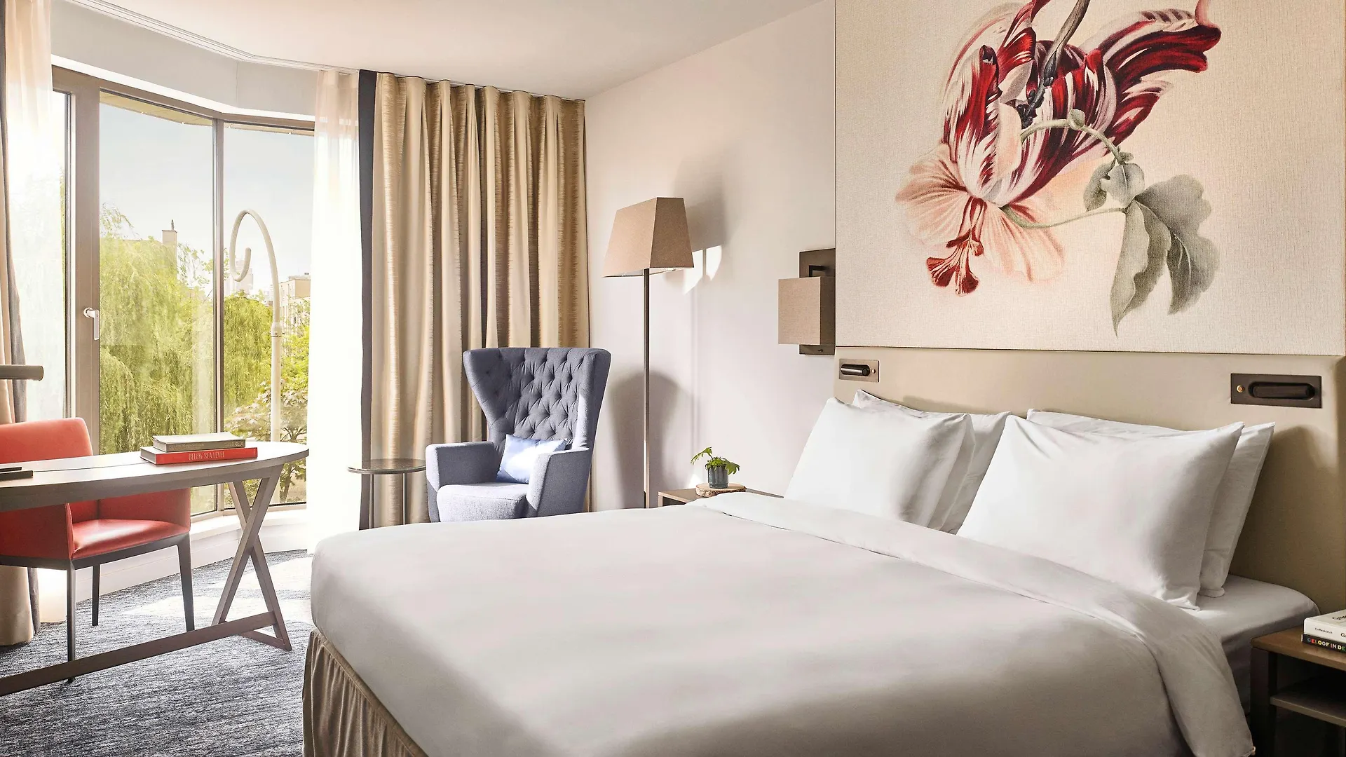 Hyatt Regency Amsterdam Hotel