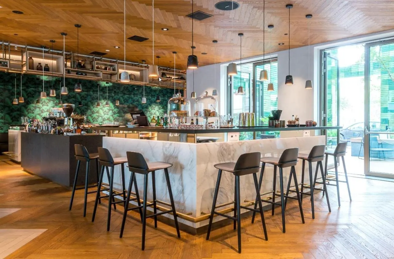 Hyatt Regency Amsterdam Hotell 5*,  Nederländerna